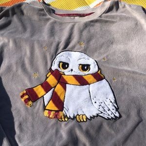 Crew neck sweater with hedwig!